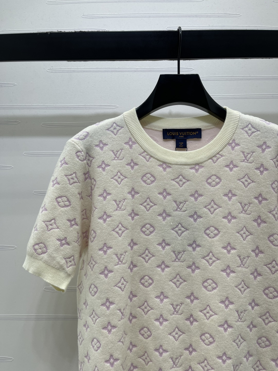 Women's short sleeves
